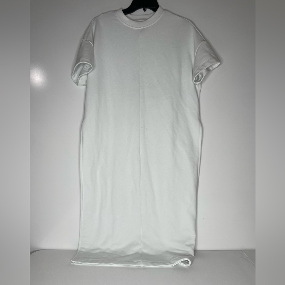 Athleta Sedona Sweatshirt Dress Size XS White High Slit Short Sleeve Extra Small